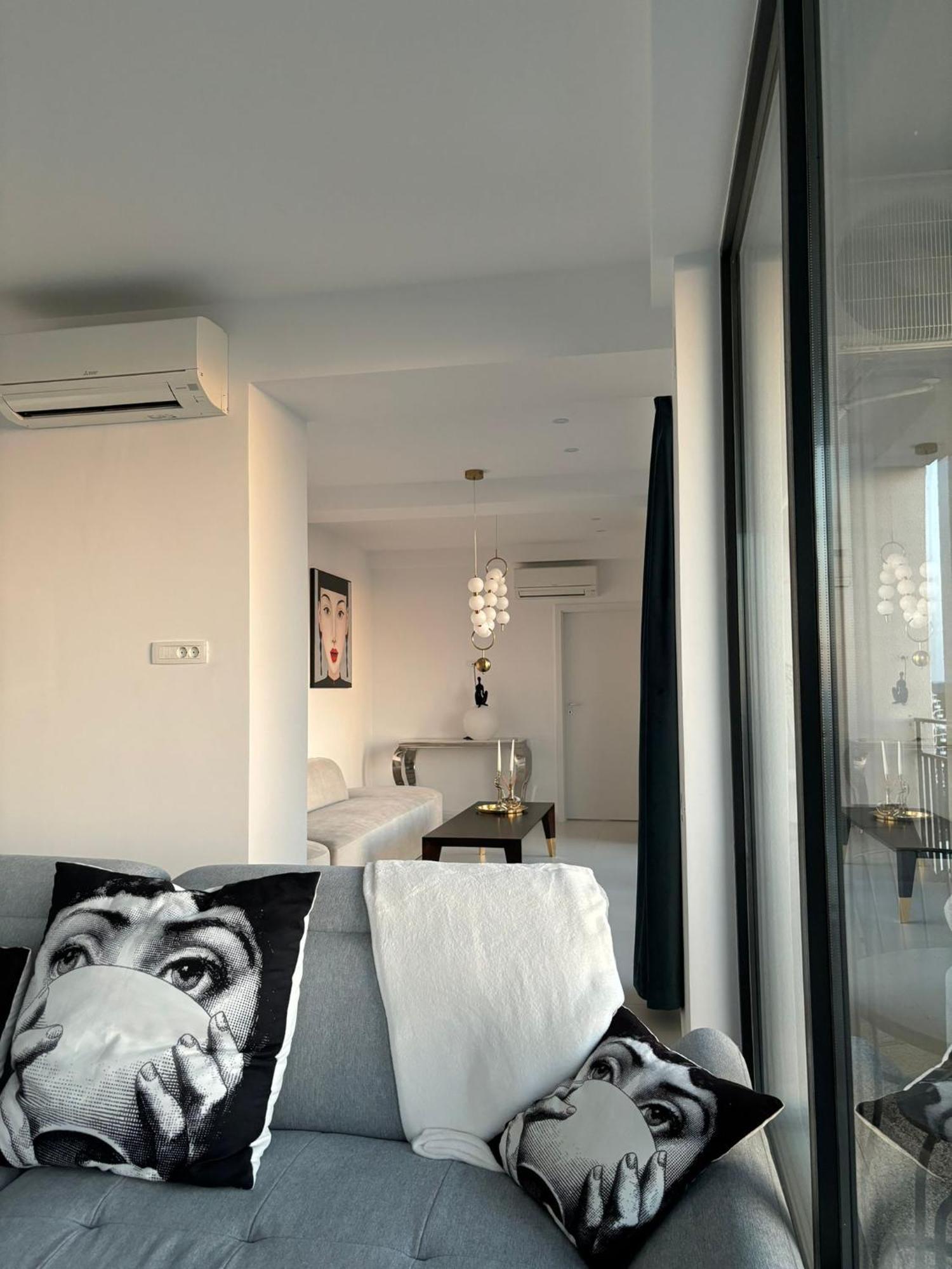 Апартаменты Donna Alba Seaview Penthouse, Casa Ta De Pe Plaja Нептун Экстерьер фото